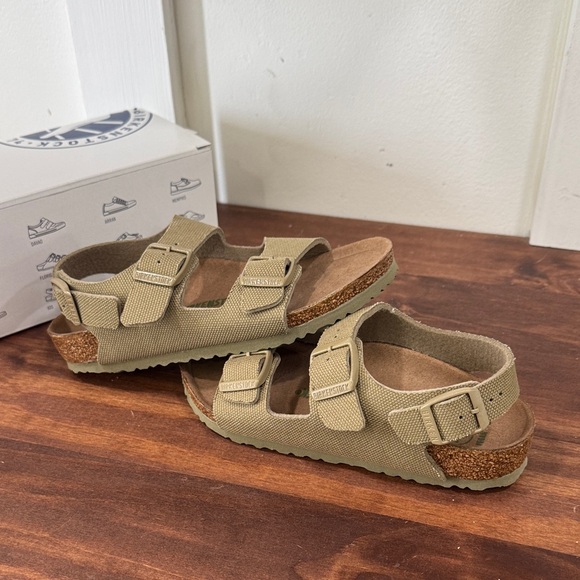 Birkenstock Other - Birkenstock Kids Milano Kids Vegan Sandals Faded Khaki Buckle Straps Sz 1-1.5